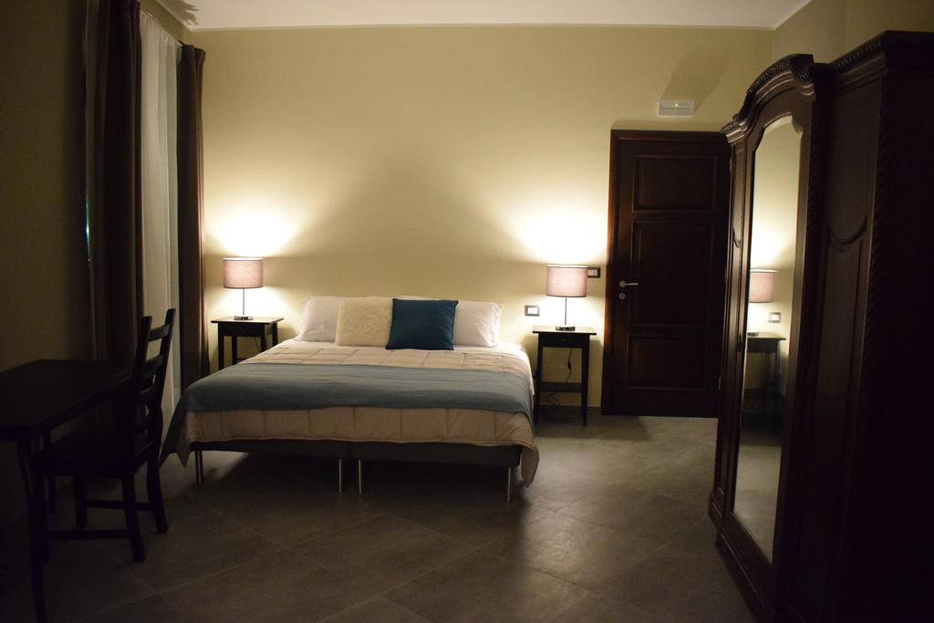 קסטיליונה די סיציליה Cento Tari' Guest House מראה חיצוני תמונה