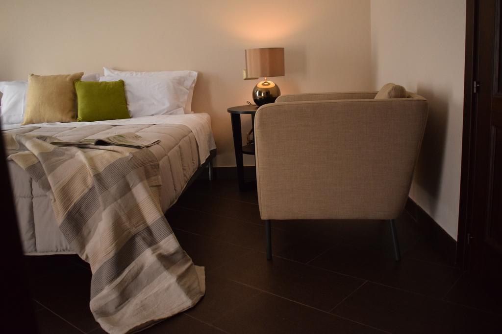 קסטיליונה די סיציליה Cento Tari' Guest House מראה חיצוני תמונה